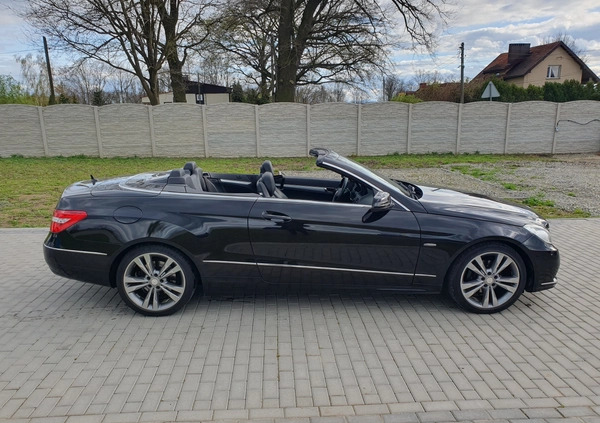 Mercedes-Benz Klasa E cena 79900 przebieg: 98000, rok produkcji 2011 z Turek małe 781